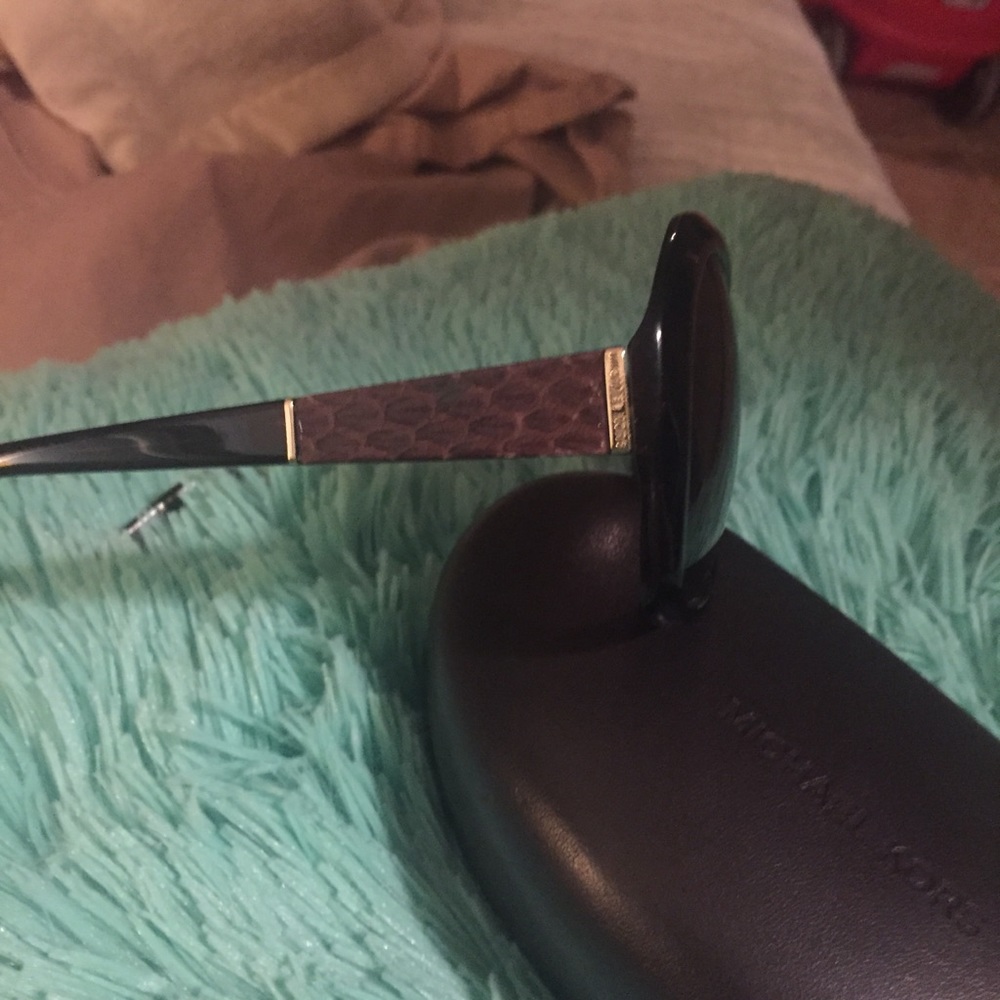 Miceal Kors  sunglasses